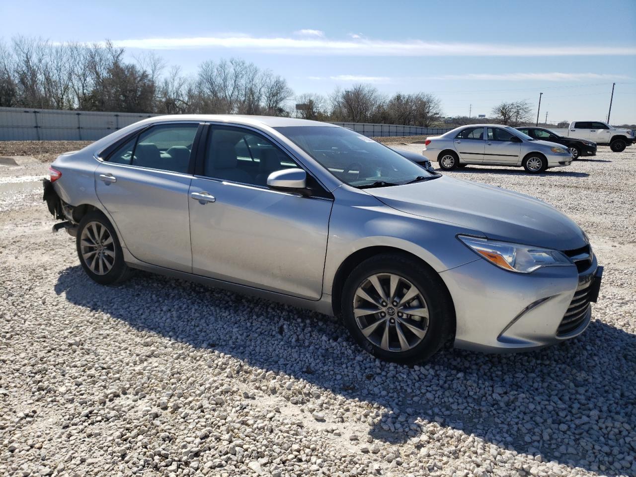 2015 TOYOTA CAMRY LE - Image 4
