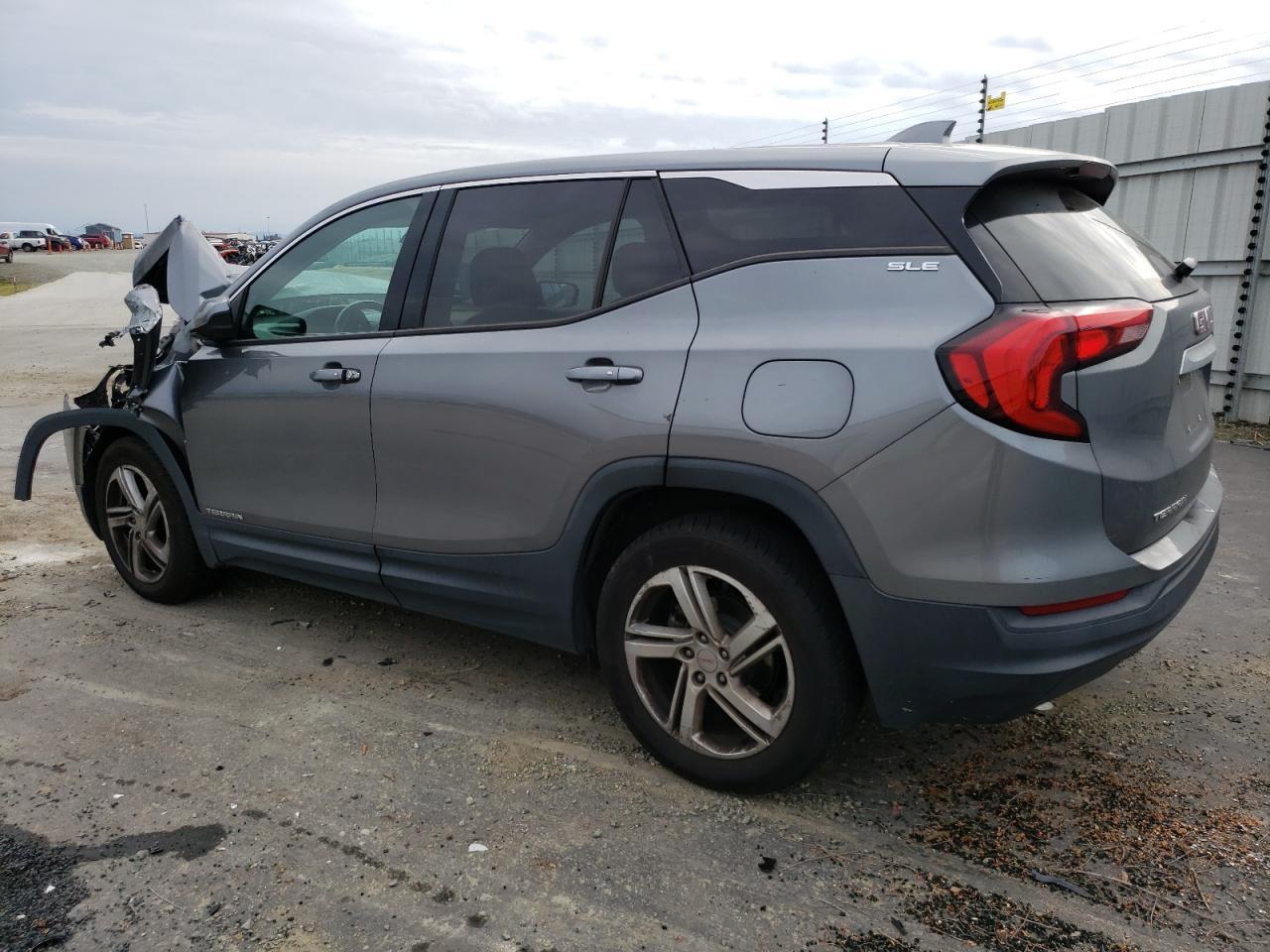 2018 GMC TERRAIN SL - Фото 2