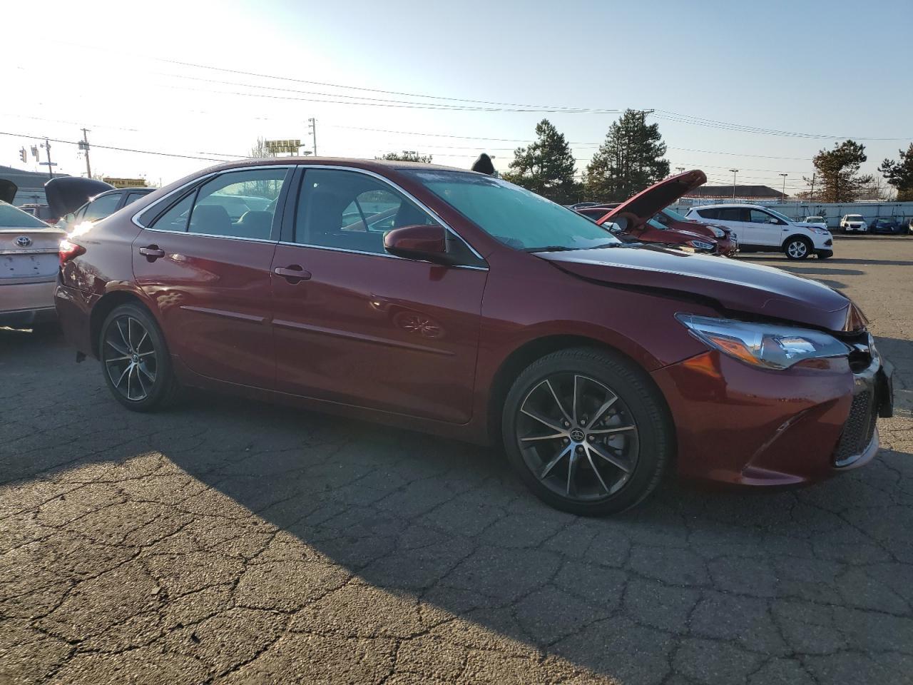 2016 TOYOTA CAMRY LE - Image 4