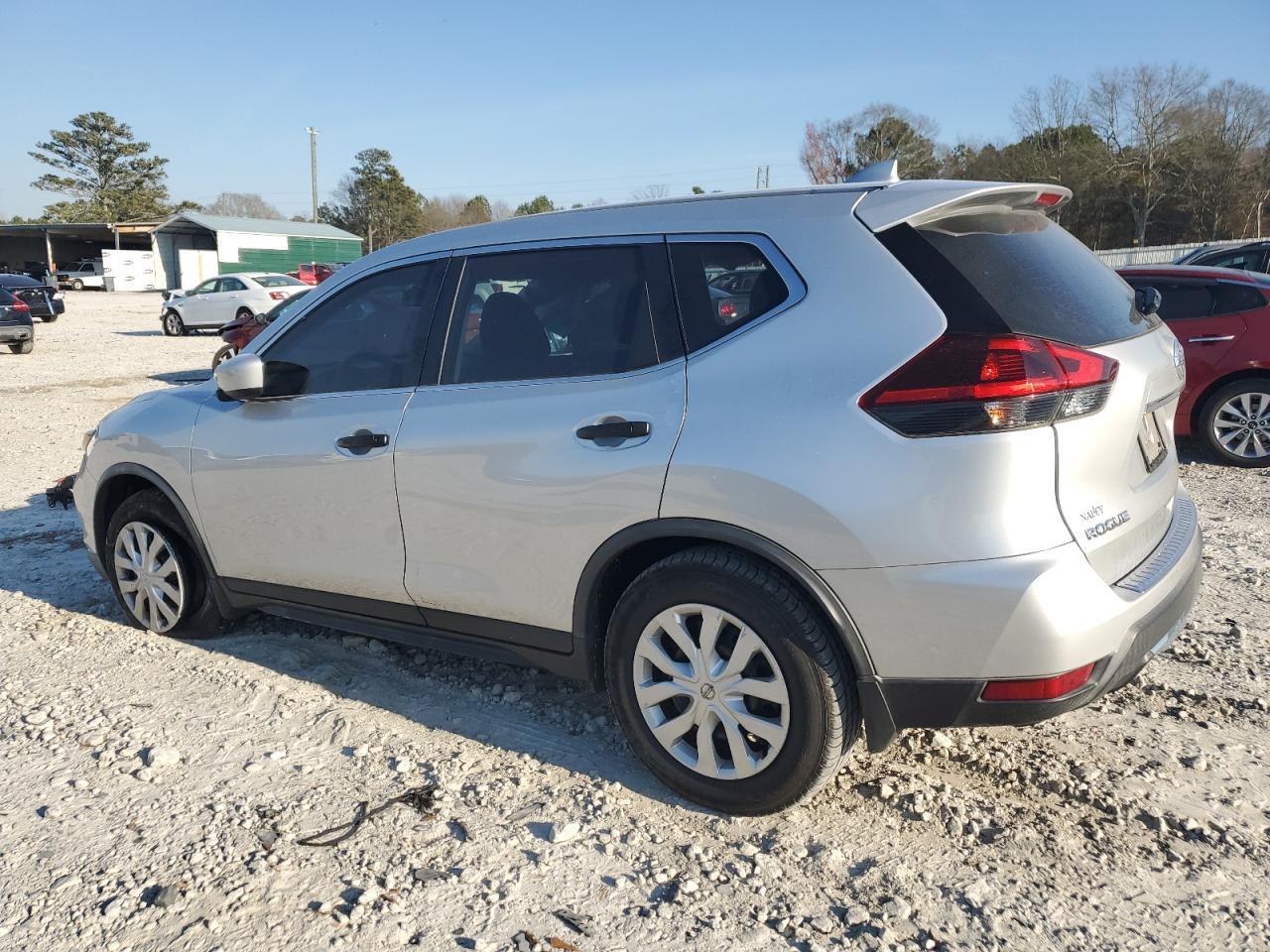 2018 NISSAN ROGUE S - Фото 2