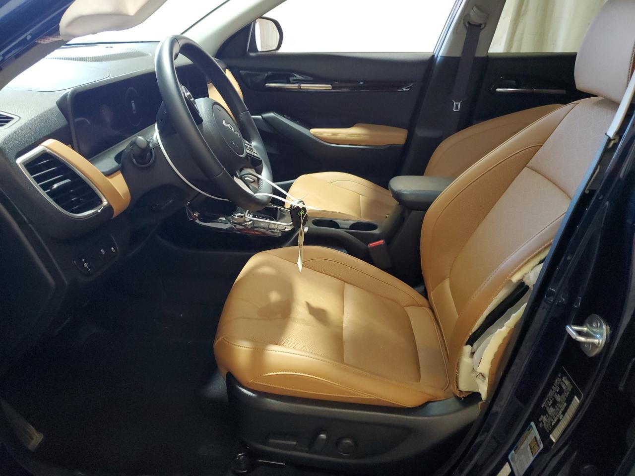 2024 KIA SELTOS EX - Image 7