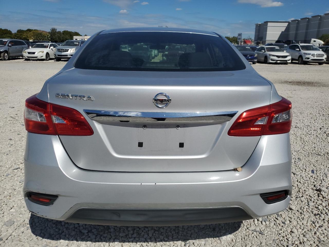 2018 NISSAN SENTRA S - Фото 6