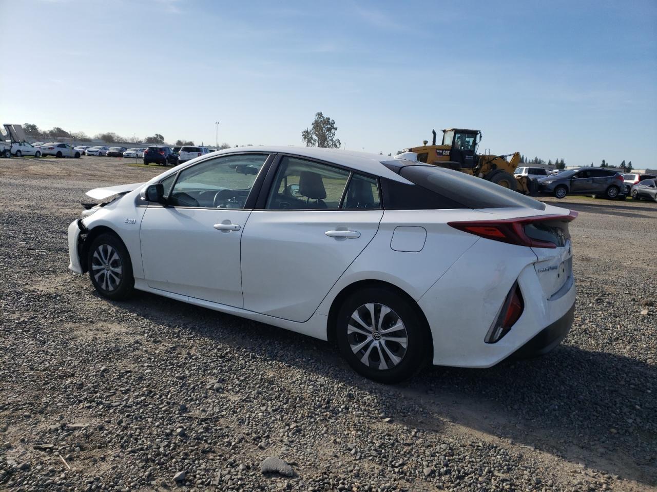 2022 TOYOTA PRIUS PRIM - Фото 2