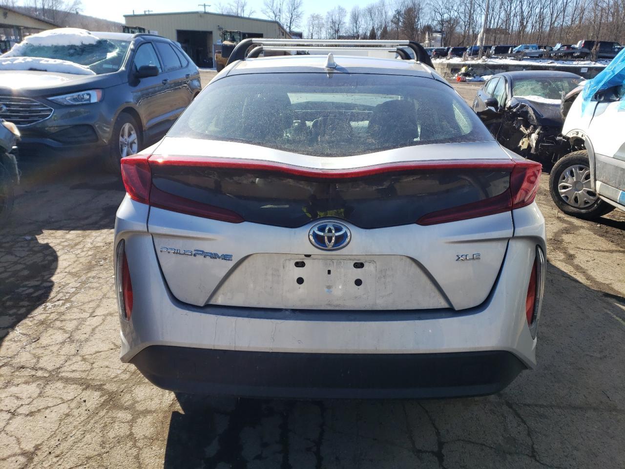2022 TOYOTA PRIUS PRIM - Image 6