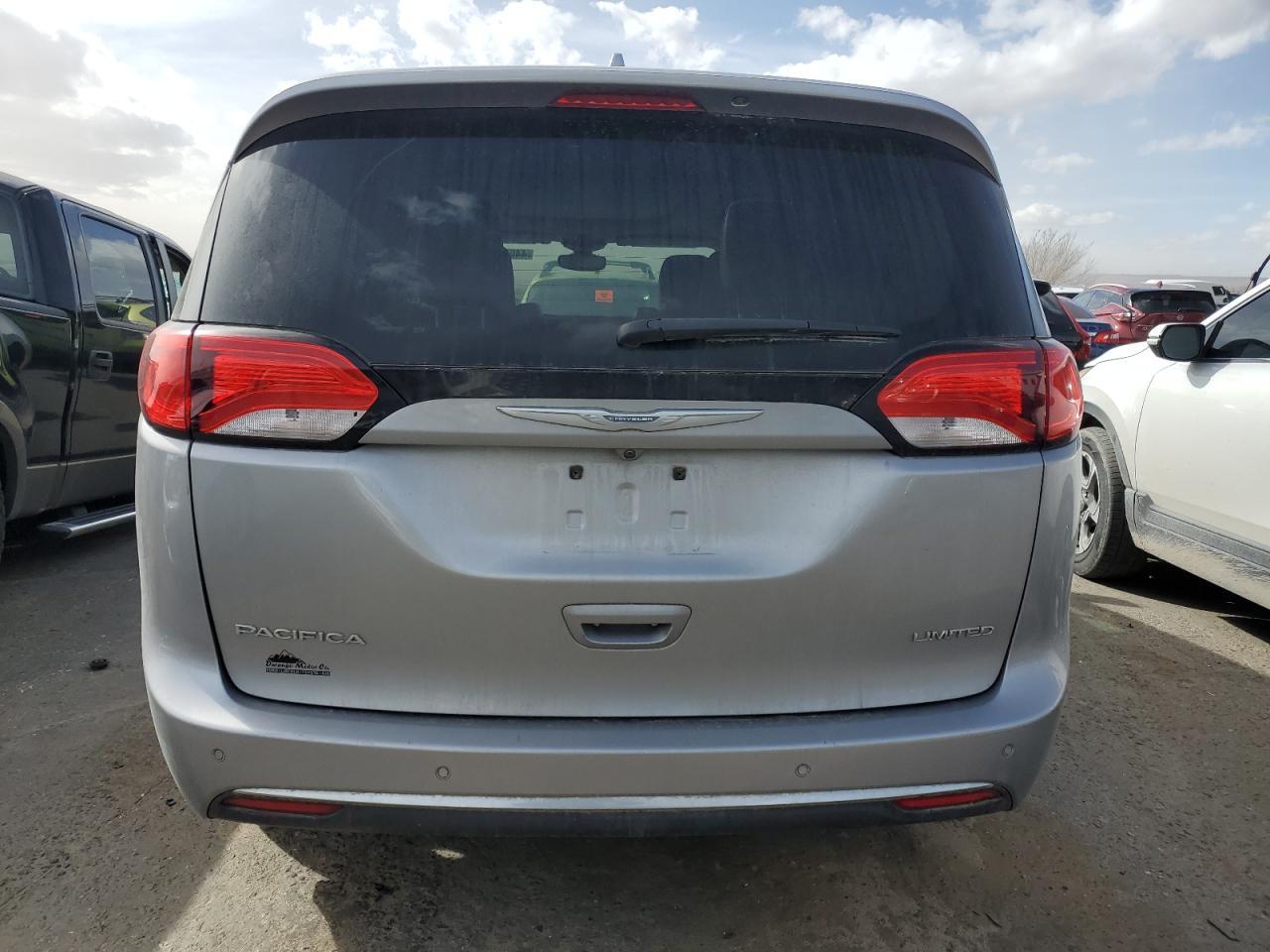 2017 CHRYSLER PACIFICA L - Image 6