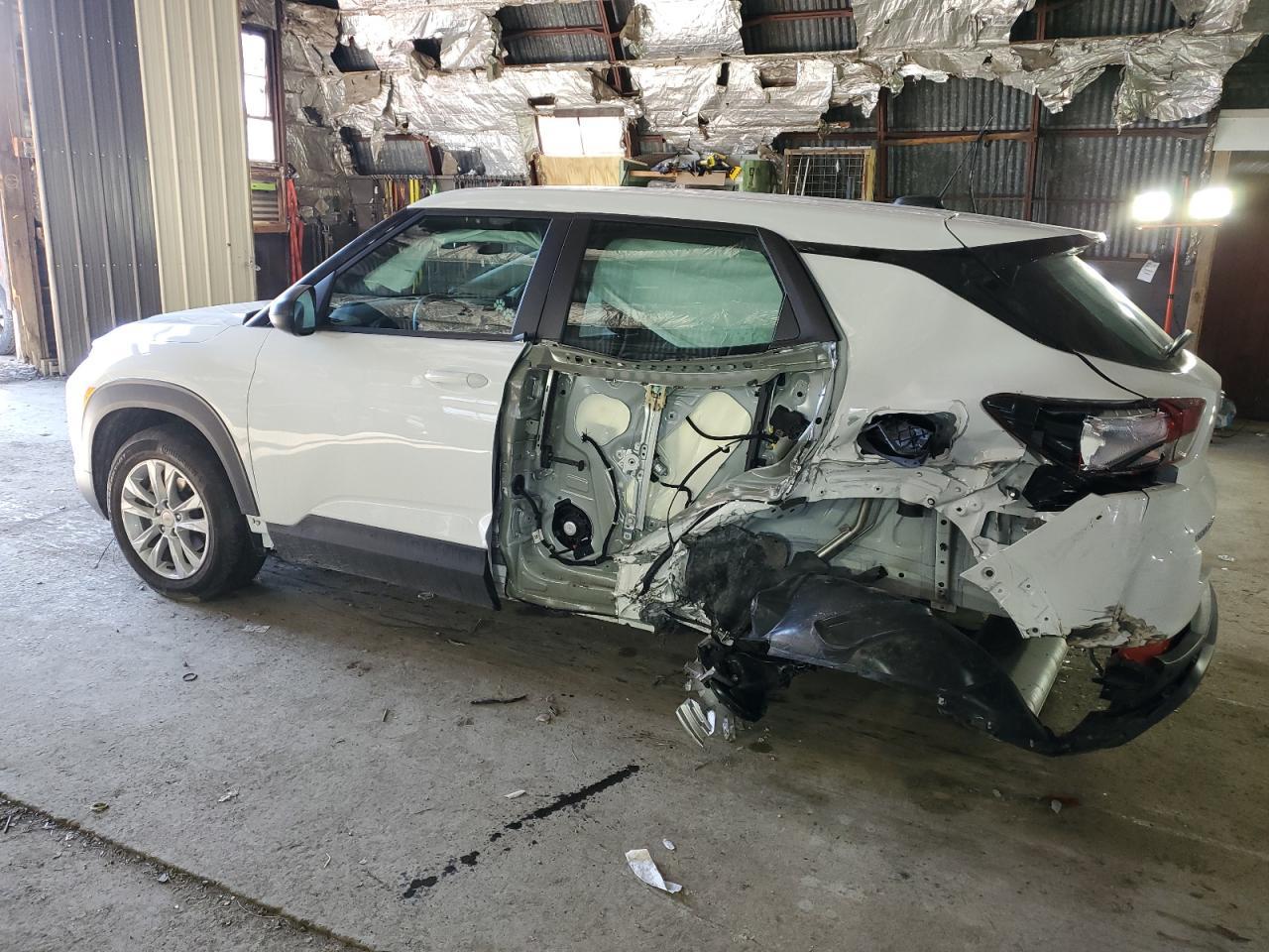 2021 CHEVROLET TRAILBLAZE - Image 2