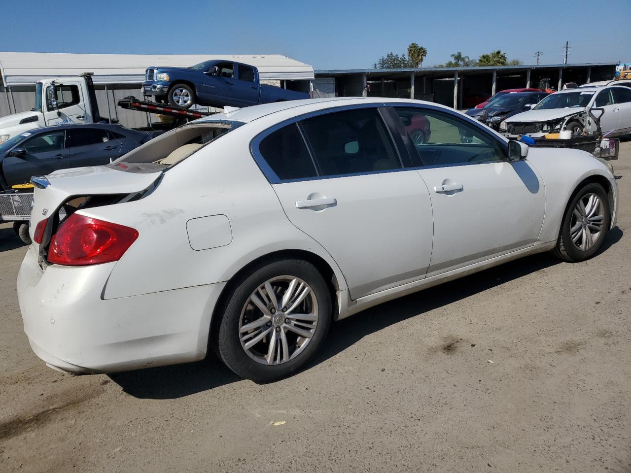 2012 INFINITI G37 BASE - Image 3