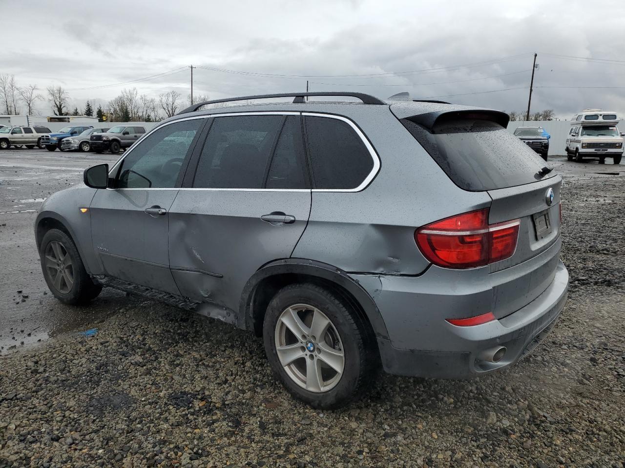 2013 BMW X5 XDRIVE3 - Фото 2