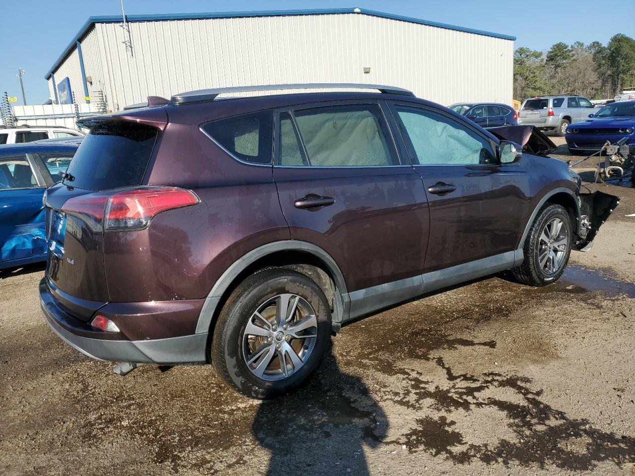2017 TOYOTA RAV4 XLE - Фото 3