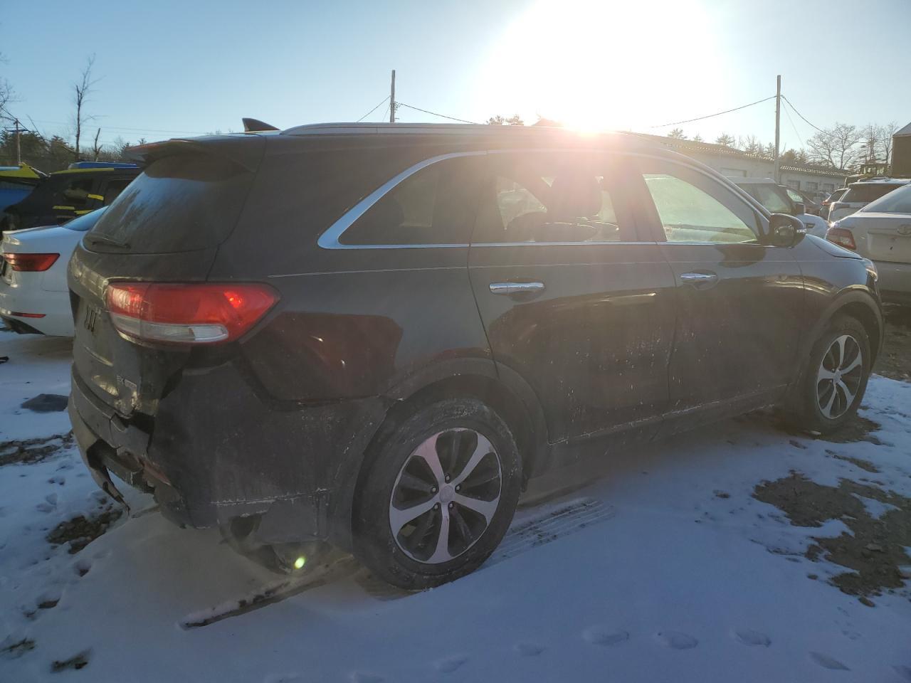 2016 KIA SORENTO EX - Image 3