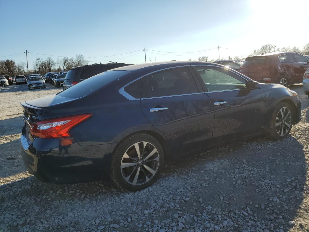 2016 NISSAN ALTIMA 2.5 - Фото 3