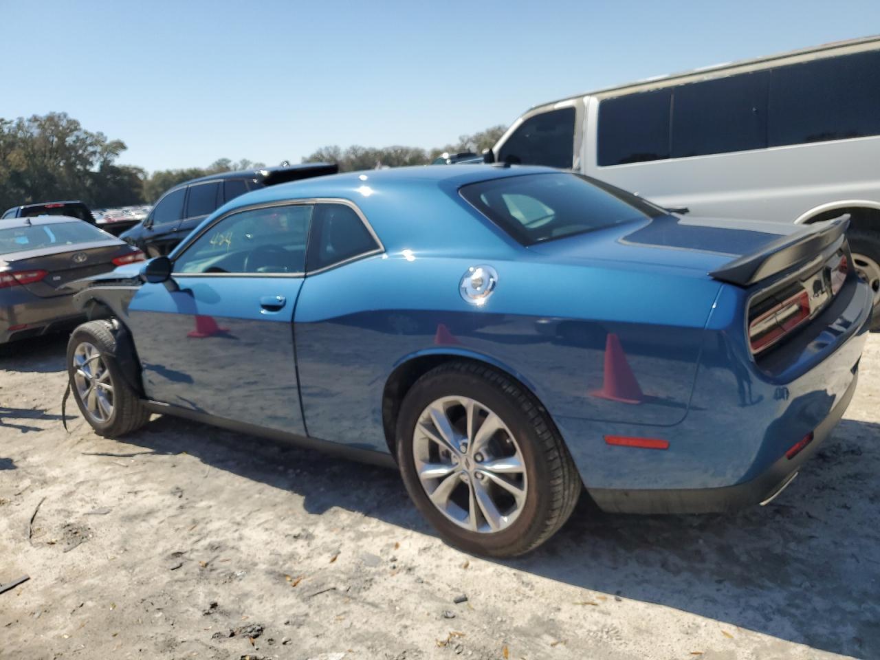 2023 DODGE CHALLENGER - Фото 2