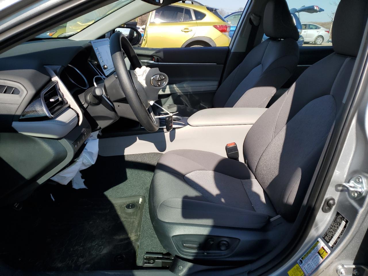 2023 TOYOTA CAMRY LE - Фото 7