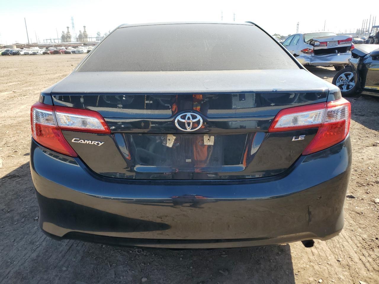 2014 TOYOTA CAMRY L - Image 6