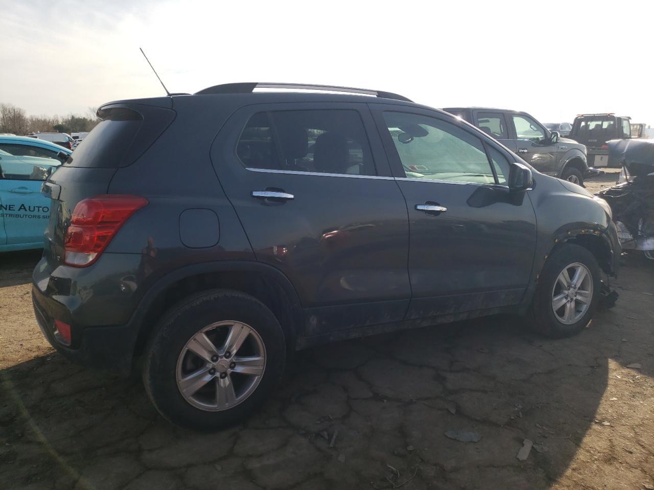2018 CHEVROLET TRAX 1LT - Фото 3