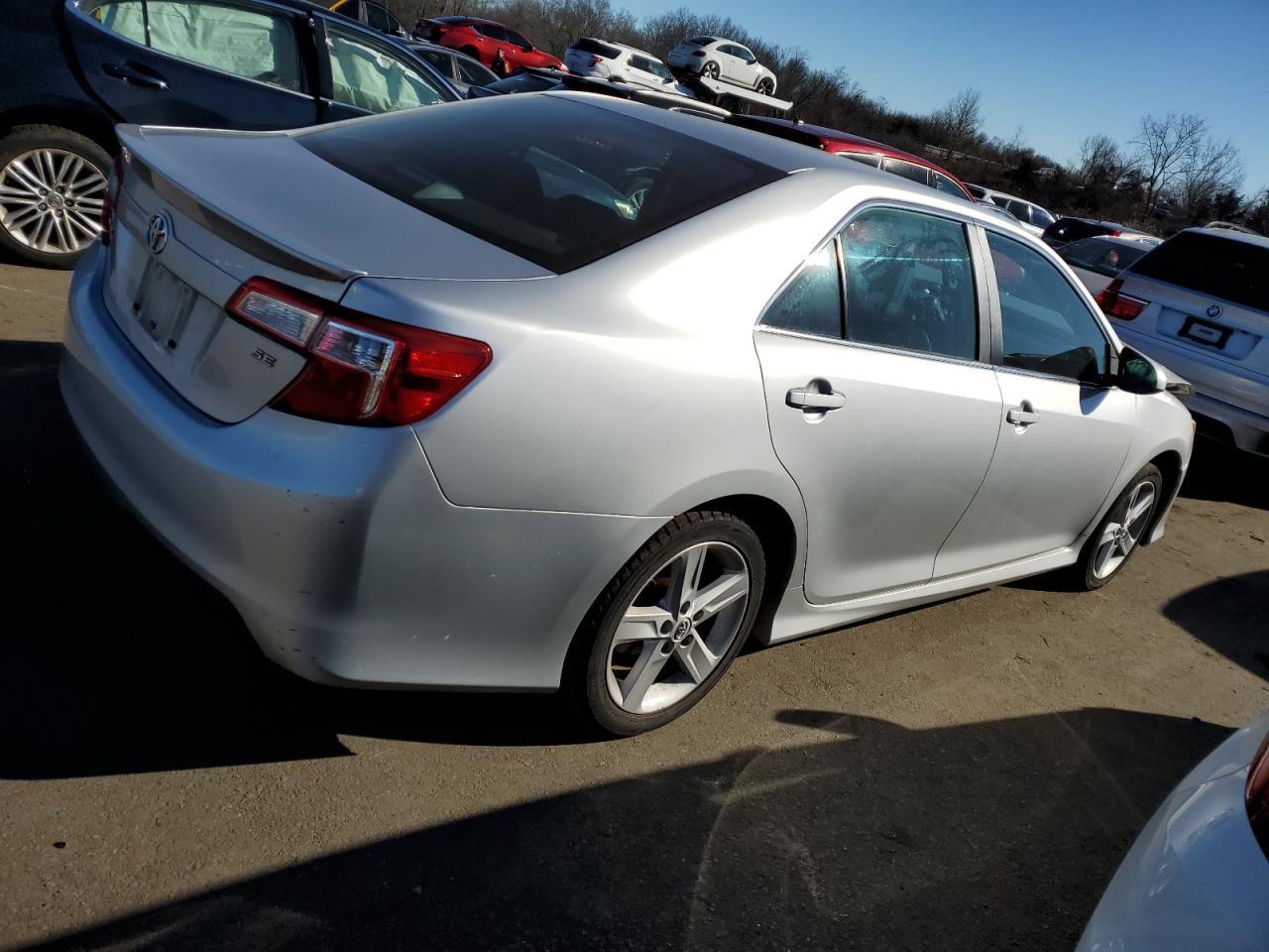 2013 TOYOTA CAMRY L - Image 3
