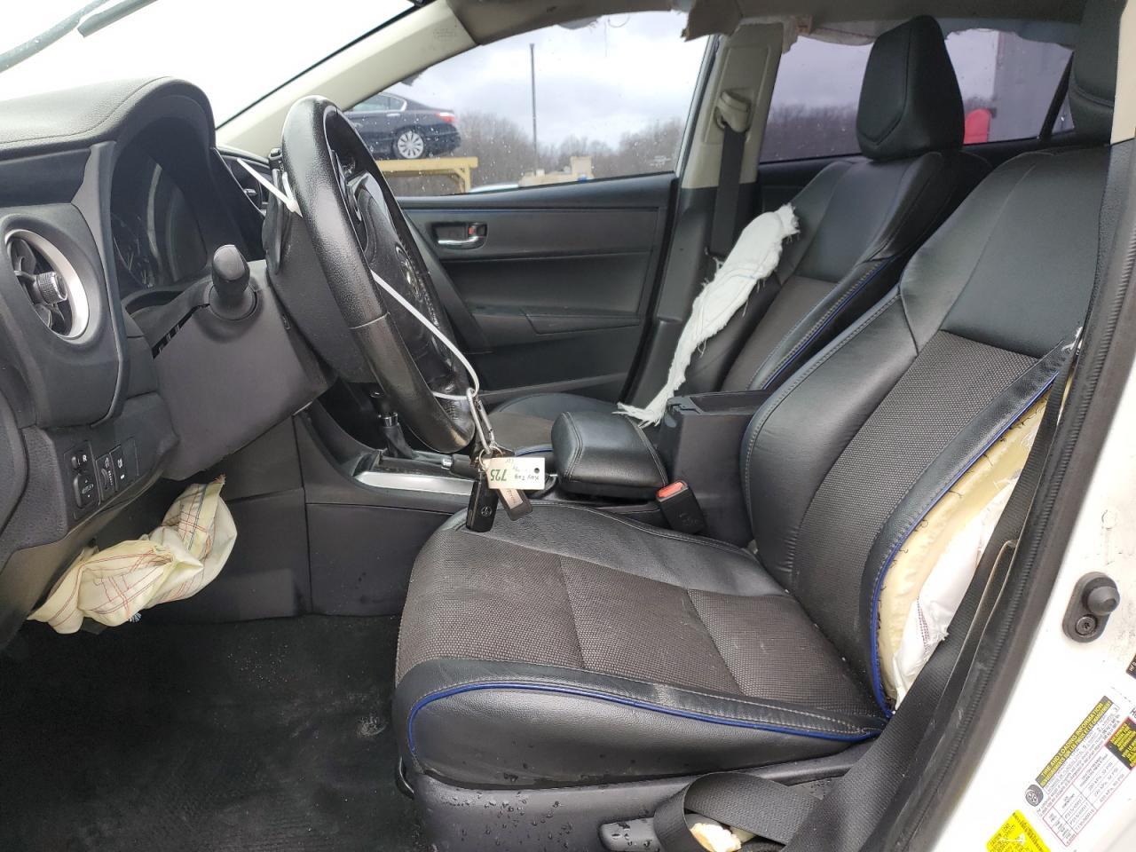 2019 TOYOTA COROLLA L - Image 7