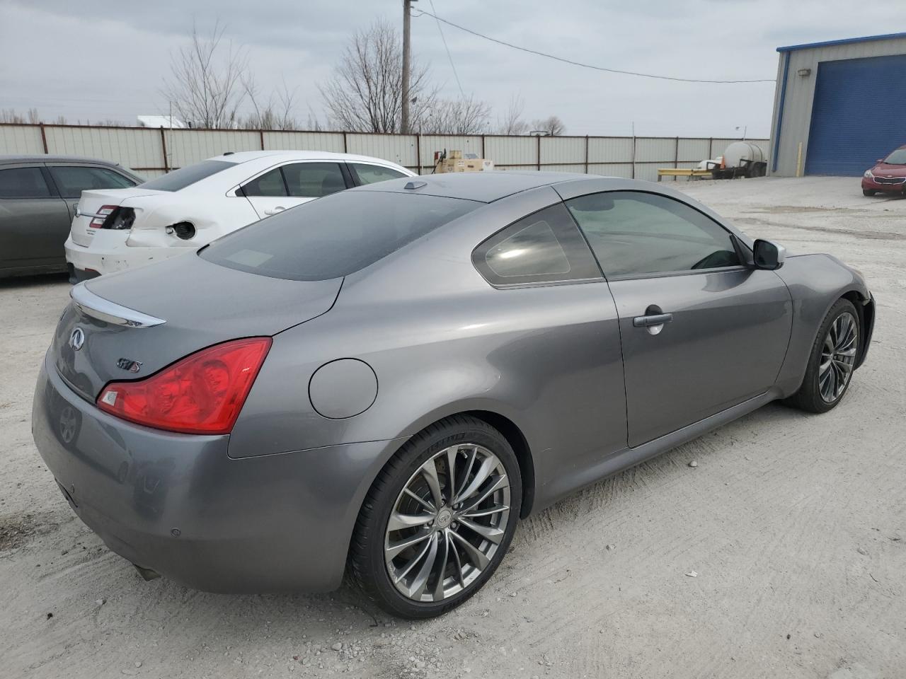 2012 INFINITI G37 BASE - Image 3
