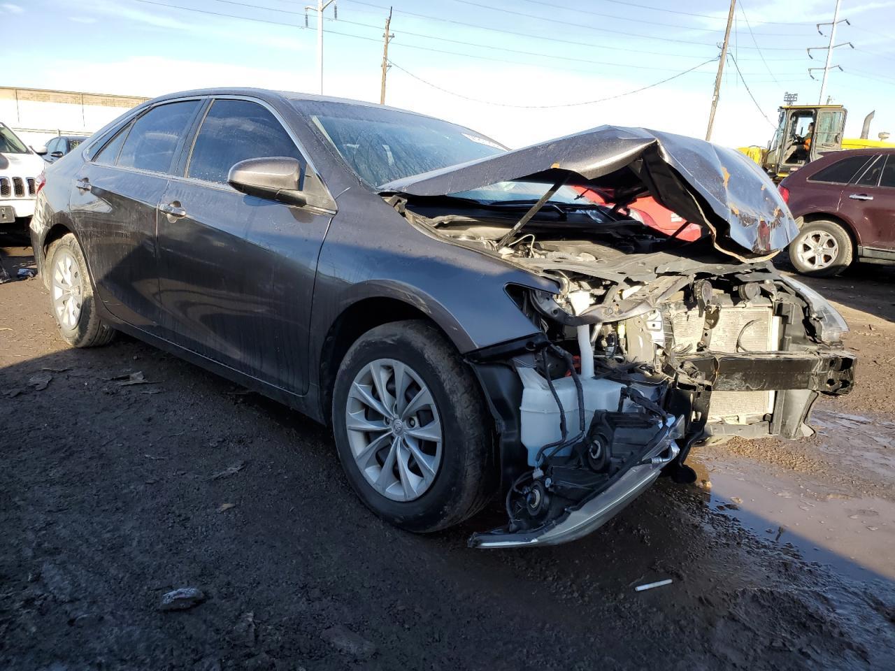 2017 TOYOTA CAMRY LE - Фото 4