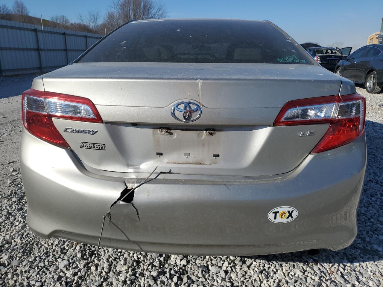 2014 TOYOTA CAMRY L - Image 6