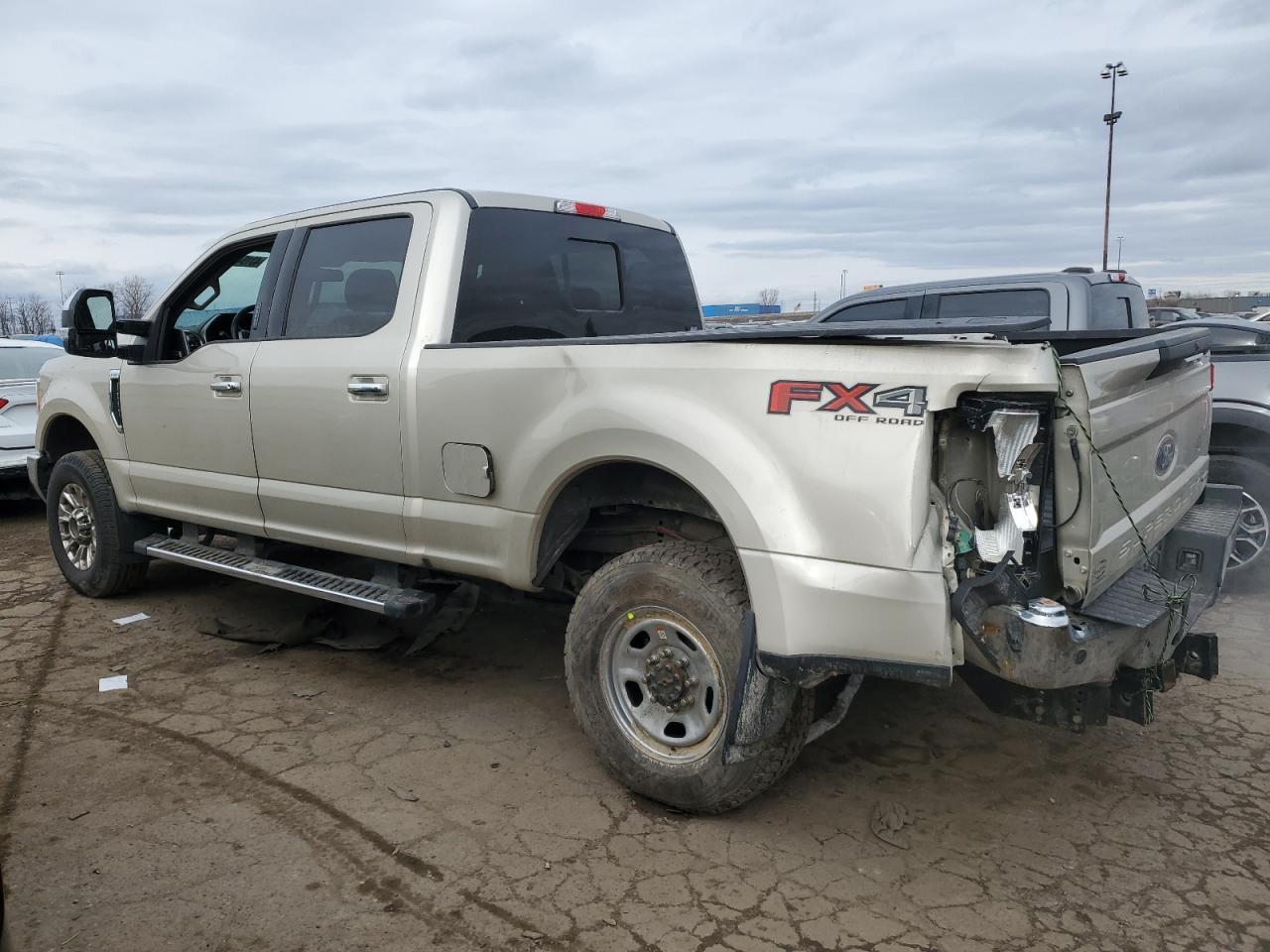 2017 FORD F250 SUPER - Image 2