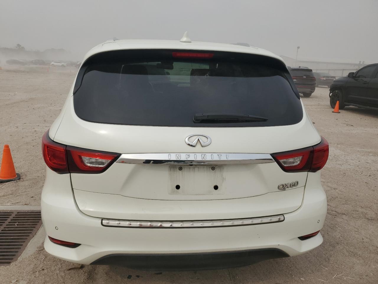 2016 INFINITI QX60 - Image 6