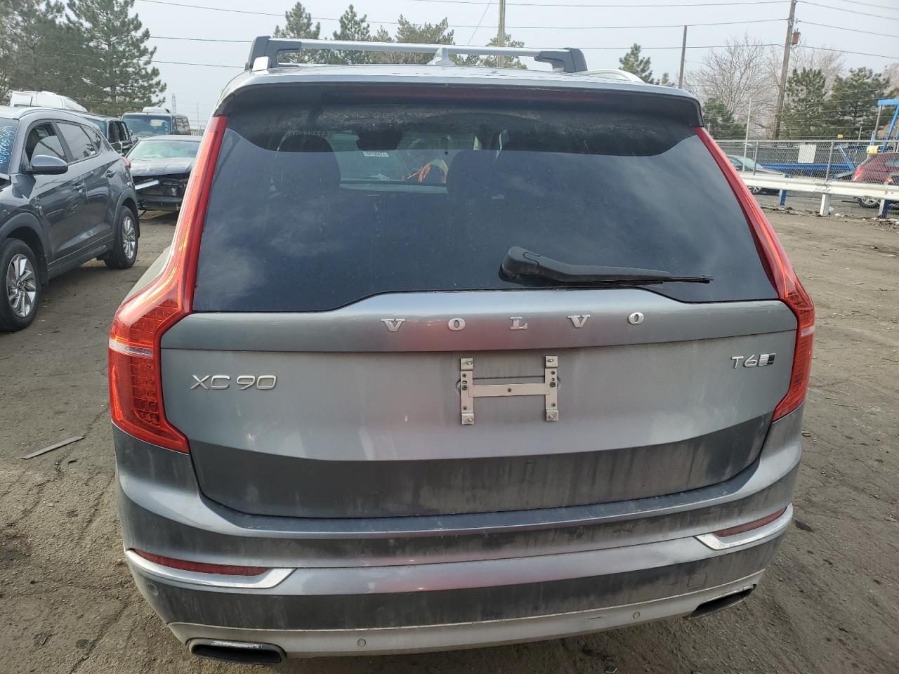 2016 VOLVO XC90 T6 - Фото 6