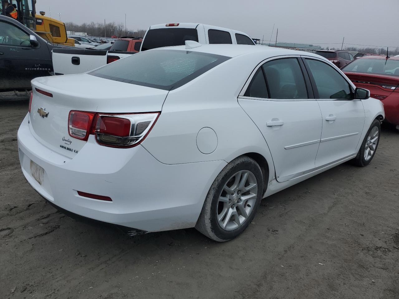 2015 CHEVROLET MALIBU 1LT - Image 3