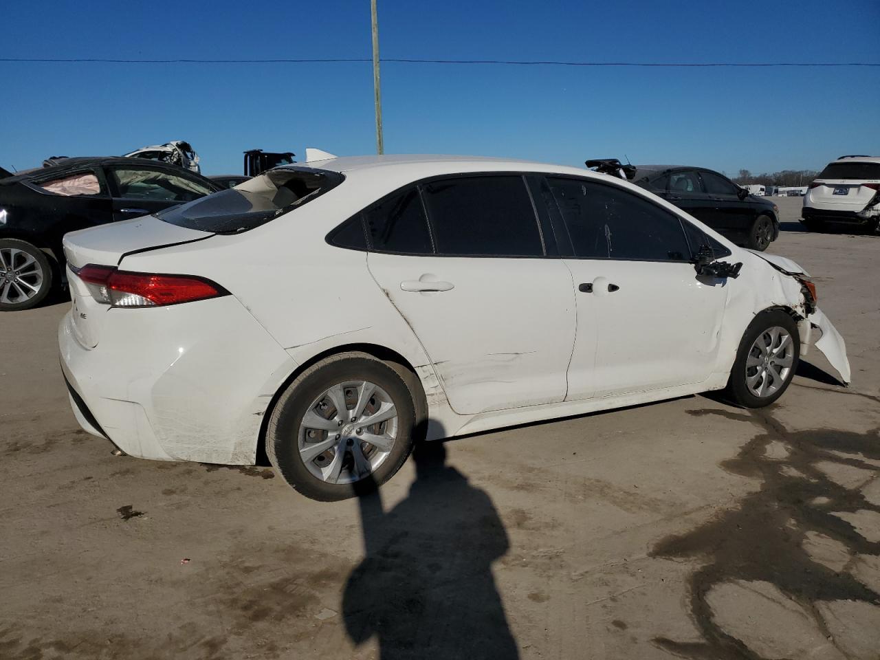2020 TOYOTA COROLLA LE - Фото 3
