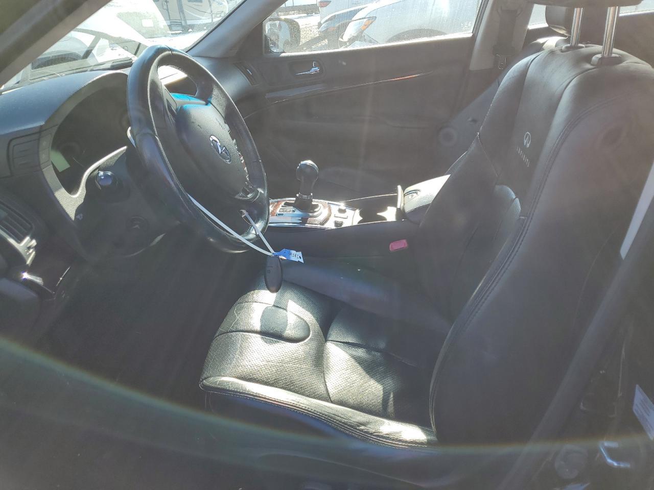 2012 INFINITI G37 - Image 7