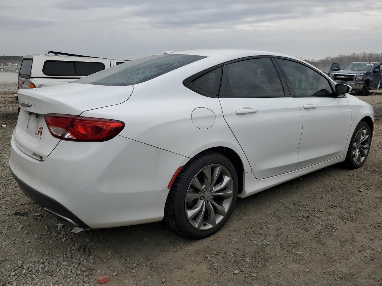 2015 CHRYSLER 200 S - Фото 3