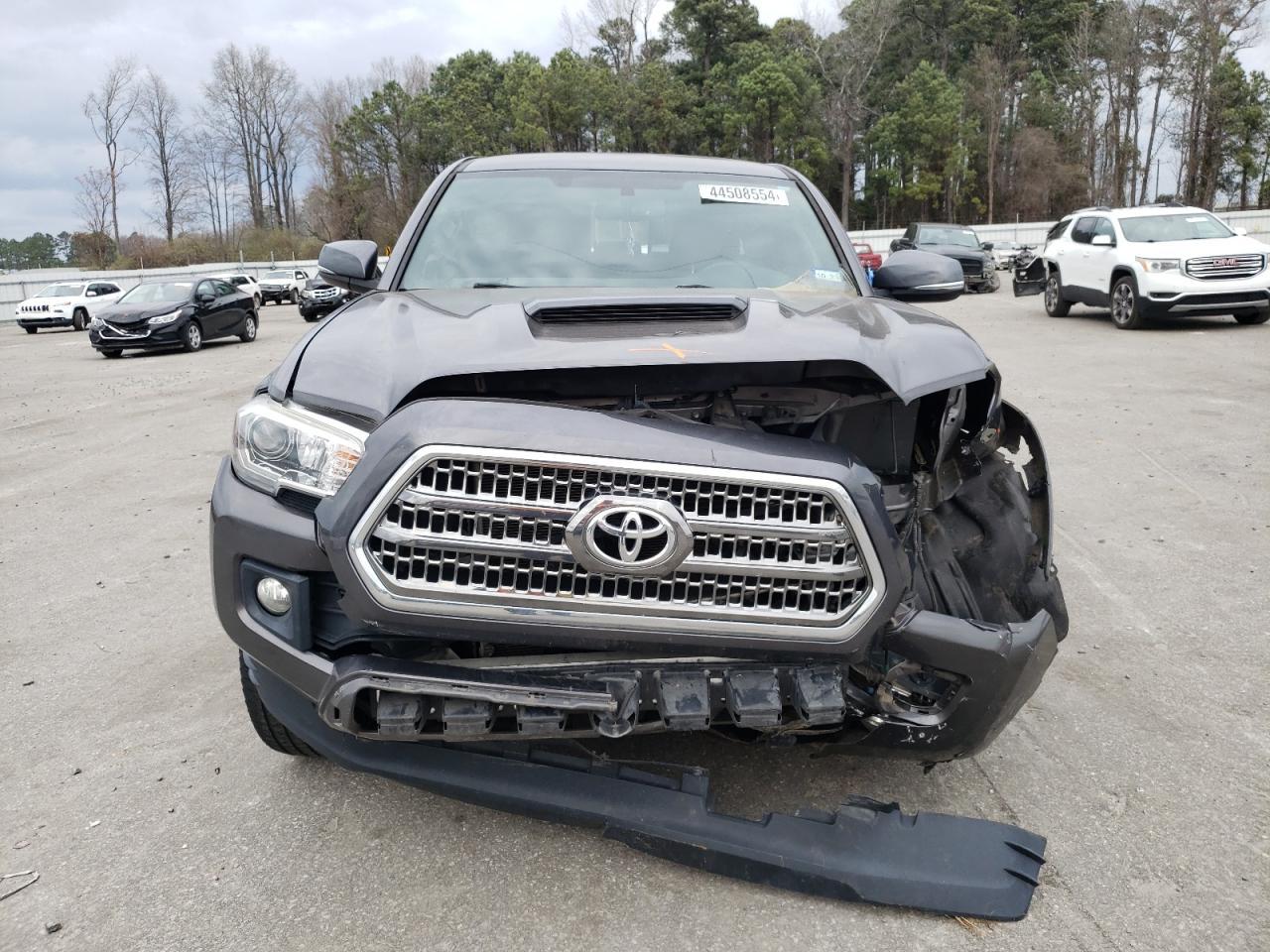 2017 TOYOTA TACOMA DOU - Фото 5