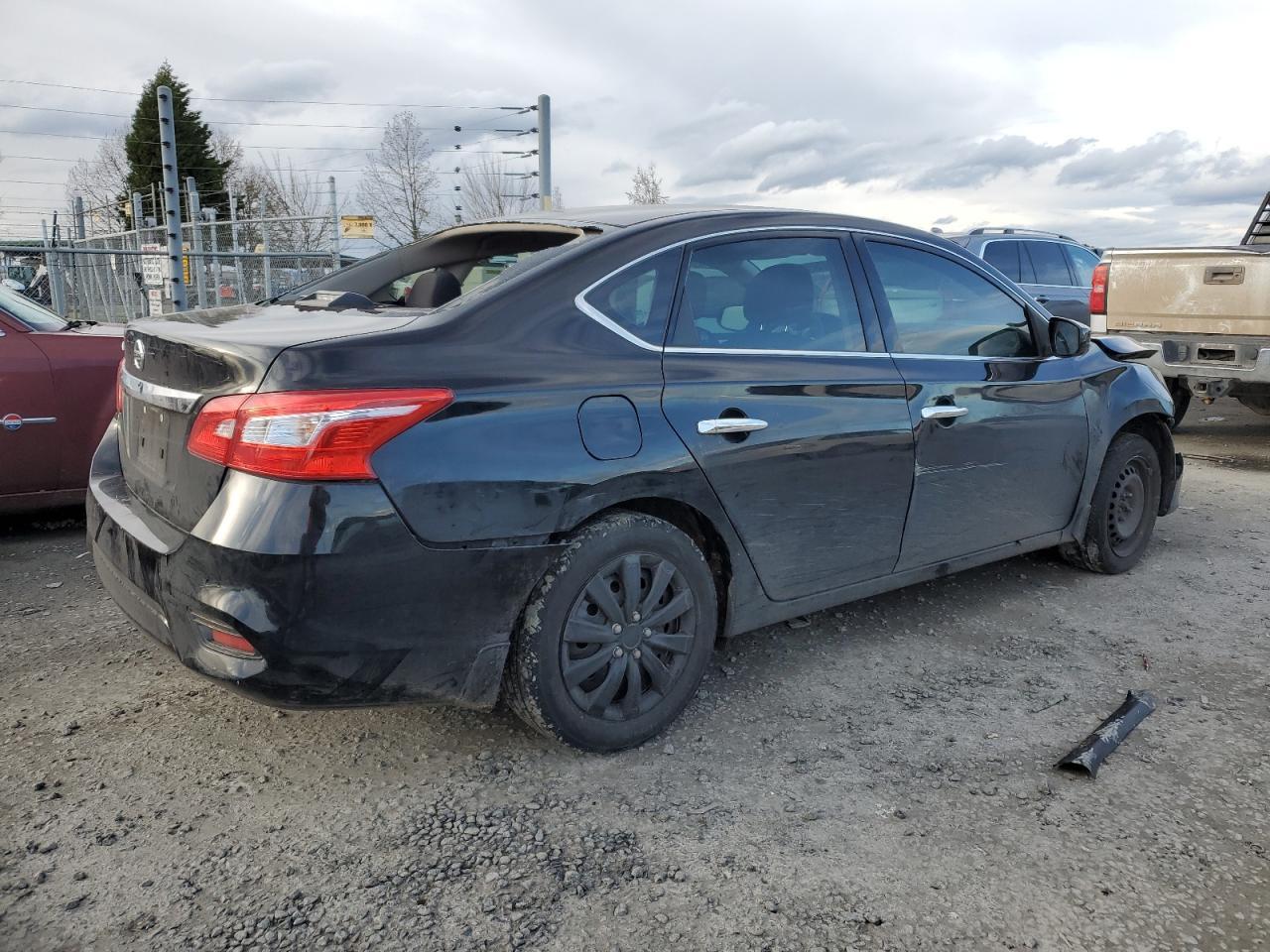 2017 NISSAN SENTRA S - Фото 3