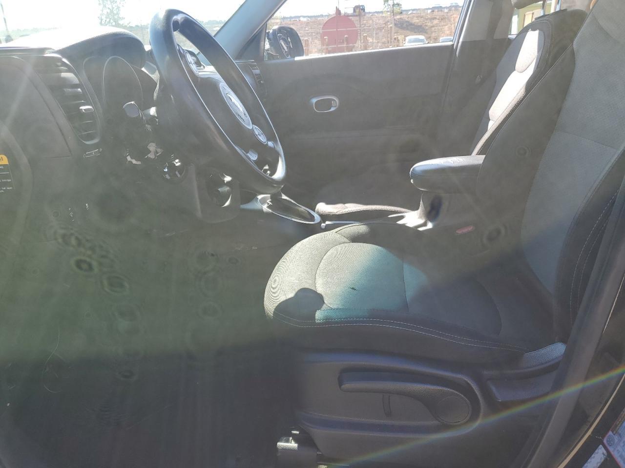 2017 KIA SOUL + - Image 7