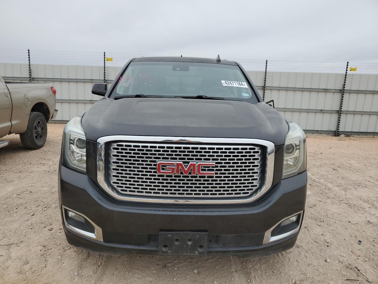 2016 GMC YUKON DENA - Фото 5