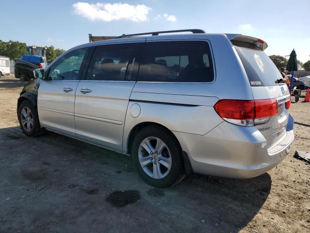 2010 Honda Odyssey Touring - Фото 2
