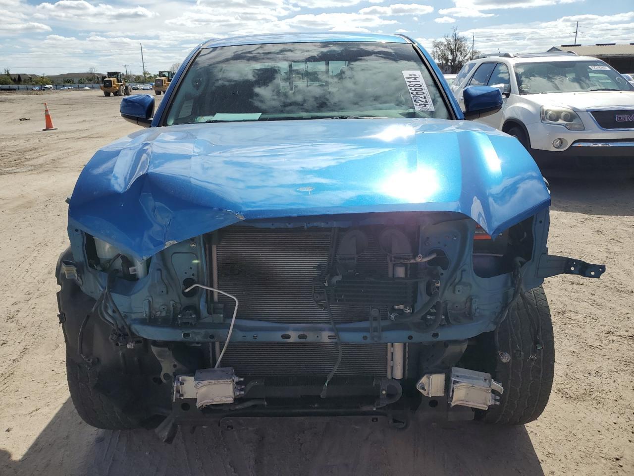 2017 TOYOTA TACOMA DOU - Image 5