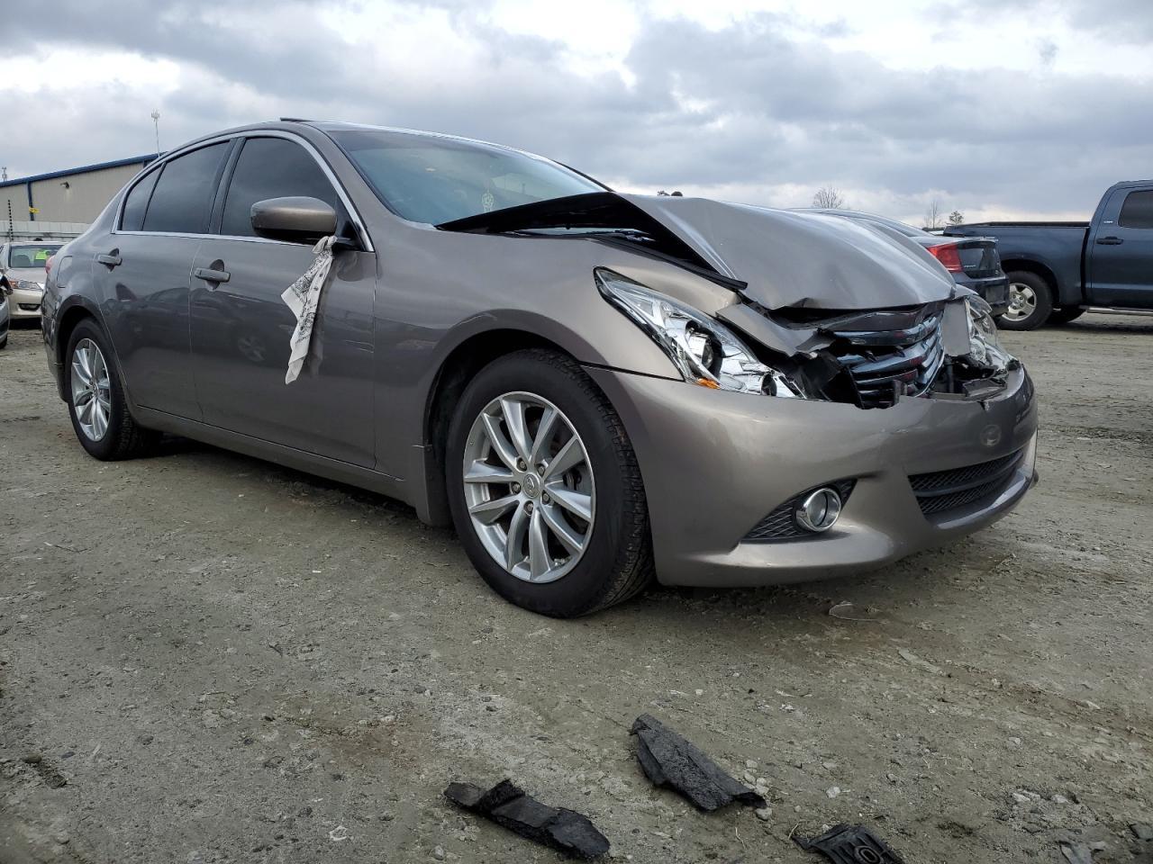 2011 INFINITI G37 BASE - Фото 4