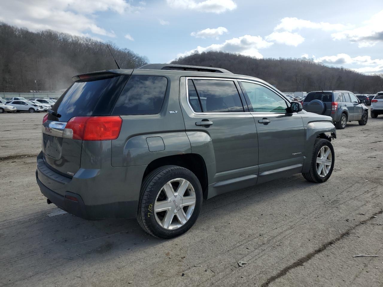 2012 GMC TERRAIN SL - Фото 3