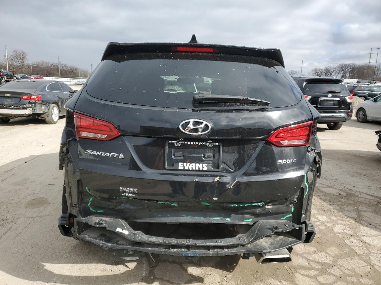 2017 HYUNDAI SANTA FE S - Image 6