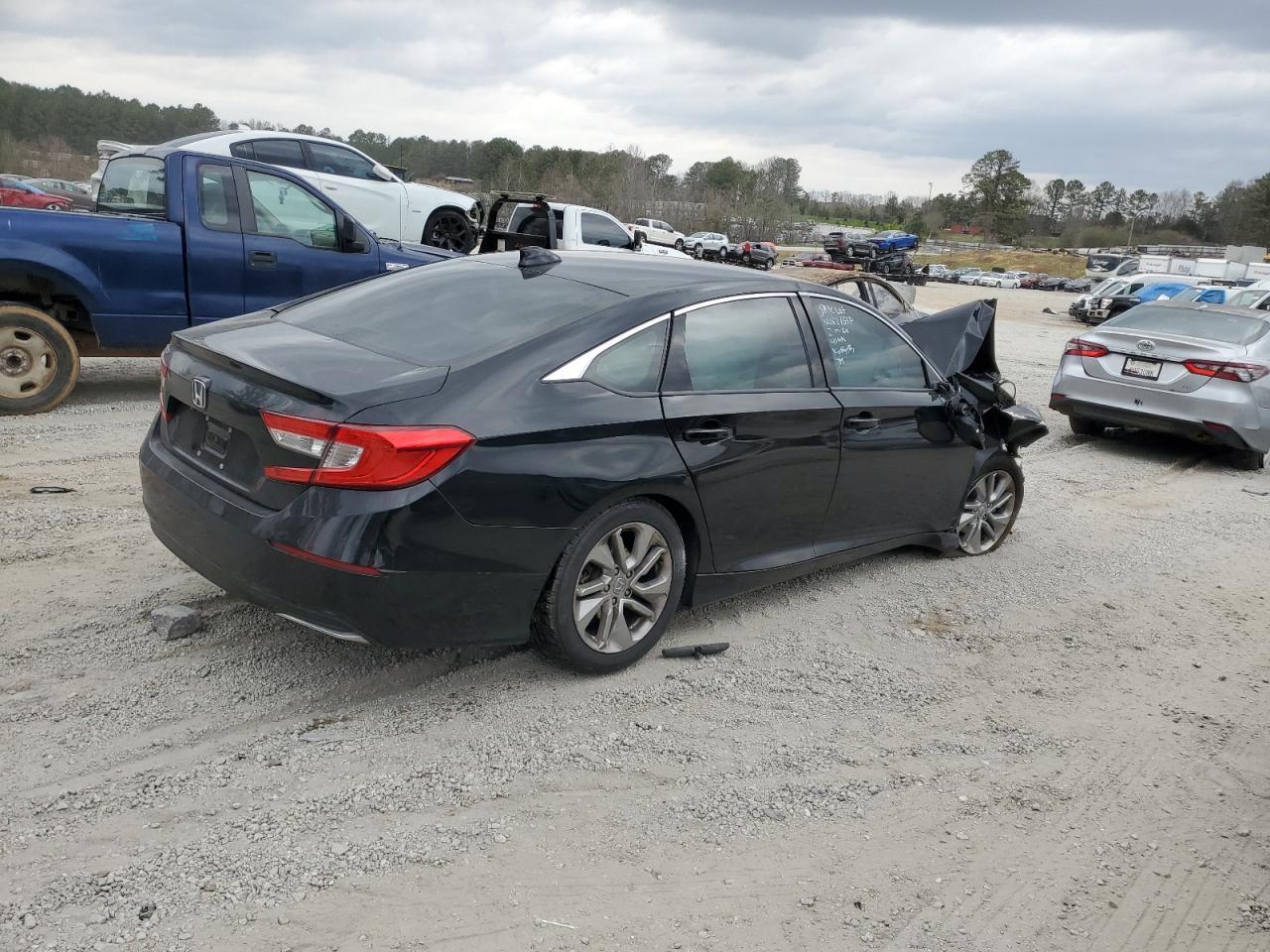 2018 HONDA ACCORD LX - Фото 3