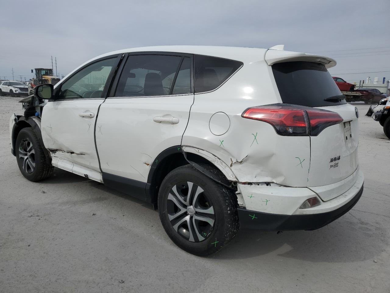 2018 TOYOTA RAV4 LE - Image 2
