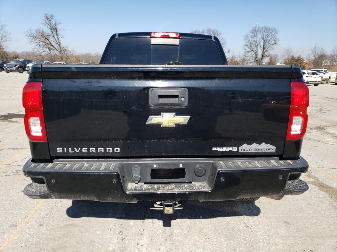 2017 CHEVROLET SILVERADO - Image 6