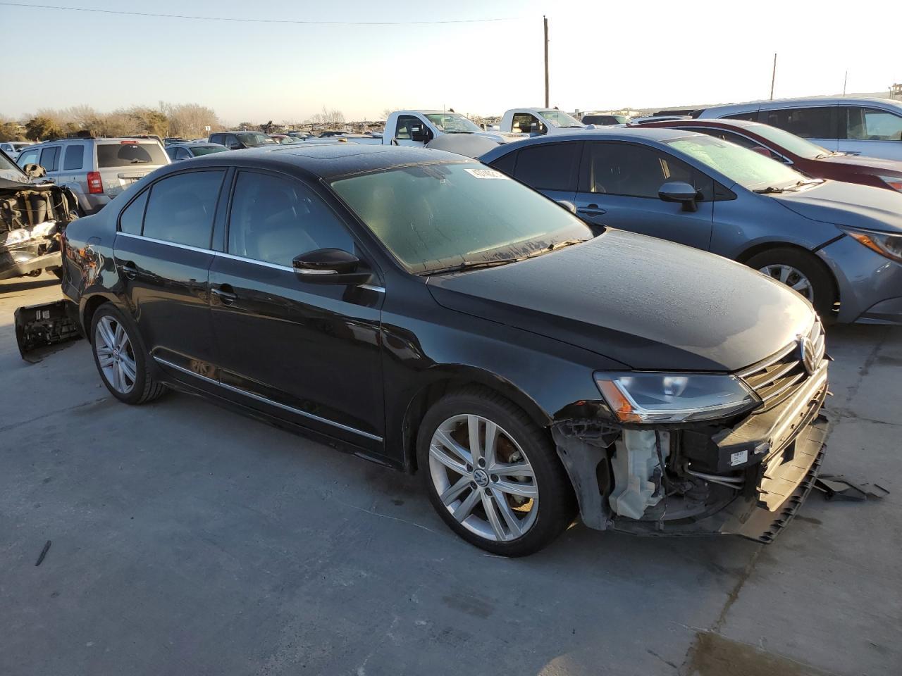 2017 VOLKSWAGEN JETTA SEL - Фото 4