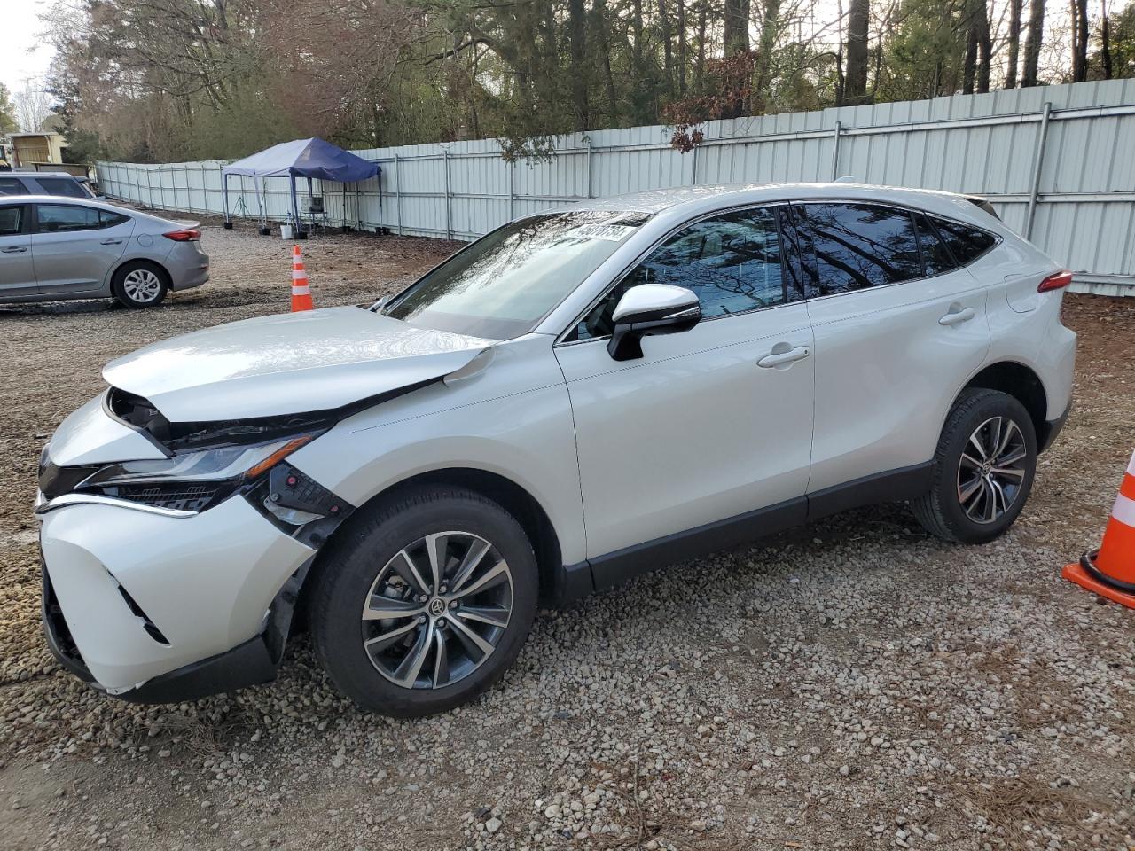 2023 TOYOTA VENZA LE car image