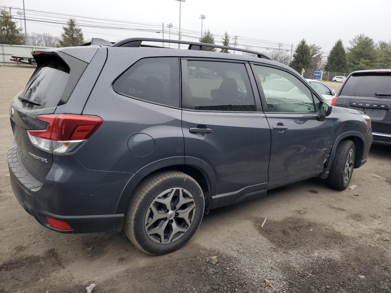 2021 SUBARU FORESTER P - Фото 3