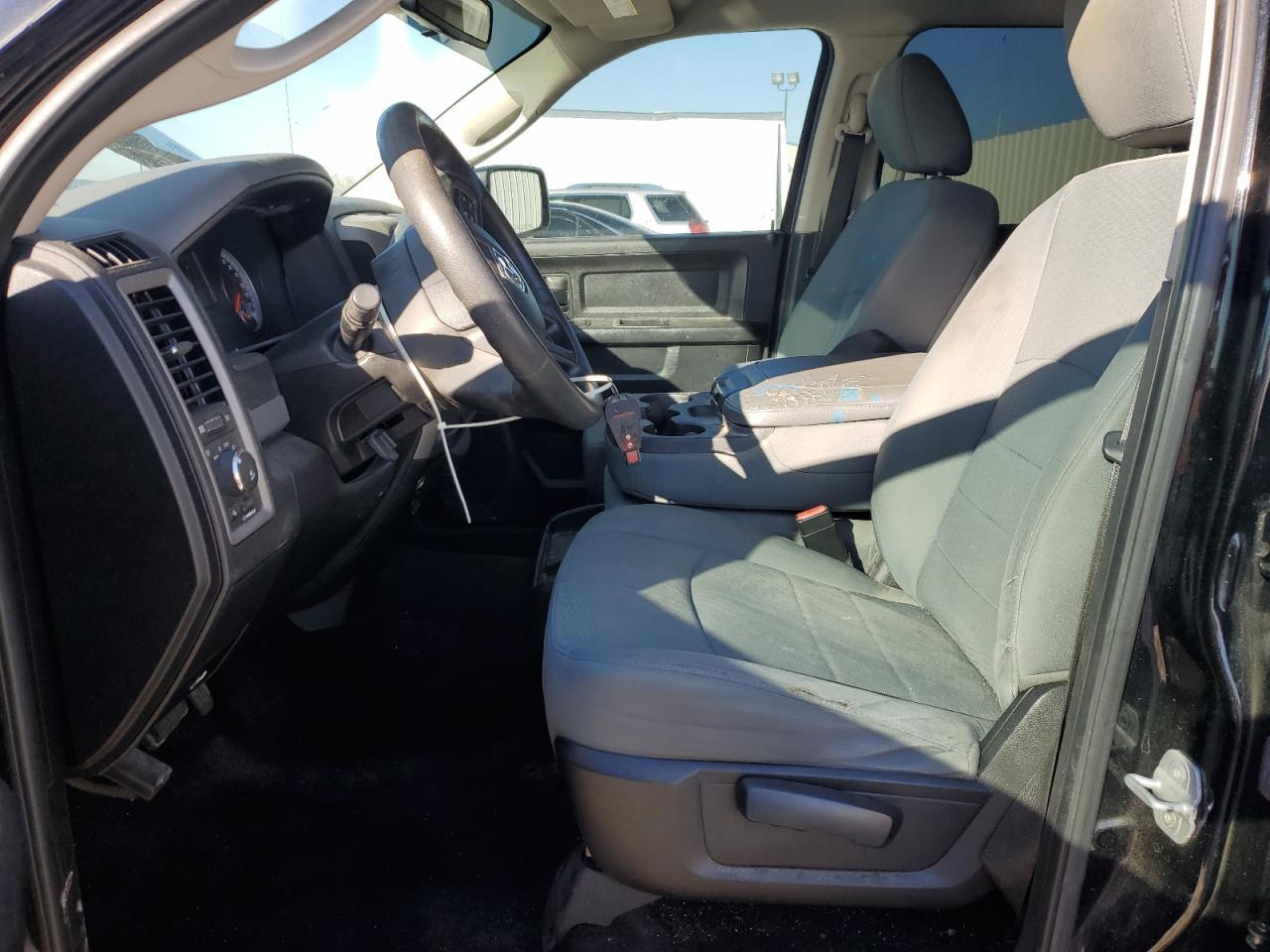 2014 RAM 1500 ST - Image 7