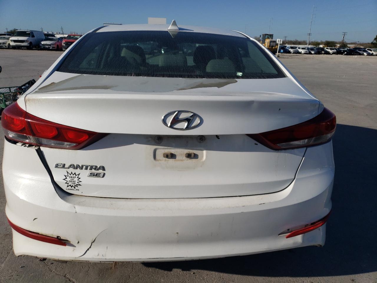 2017 HYUNDAI ELANTRA SE - Фото 6