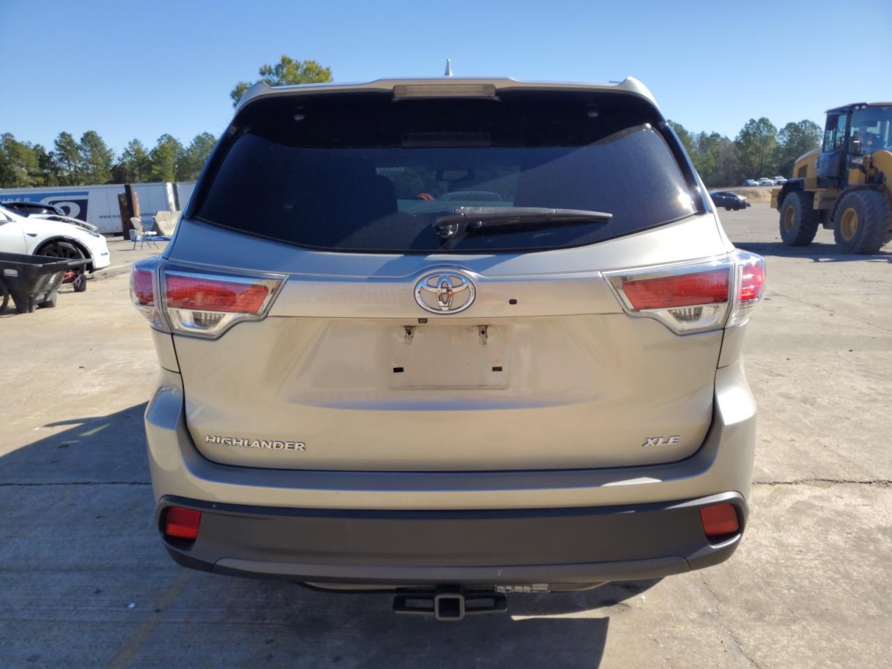 2015 TOYOTA HIGHLANDER - Image 6