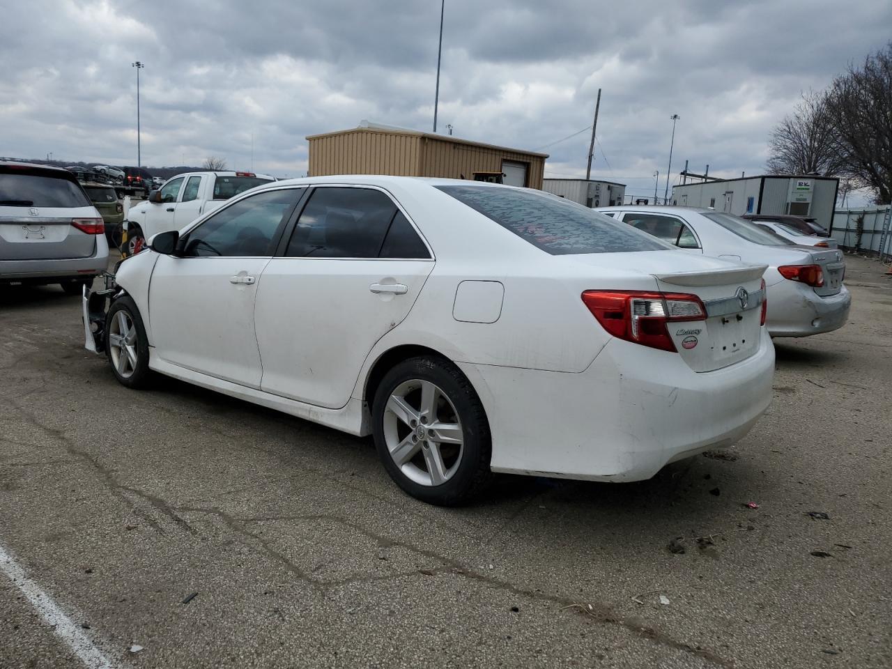 2013 TOYOTA CAMRY L - Image 2